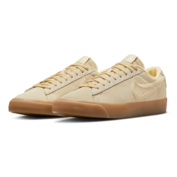 NIKE SB SHOES BLAZER LOW - PALE VANILLA