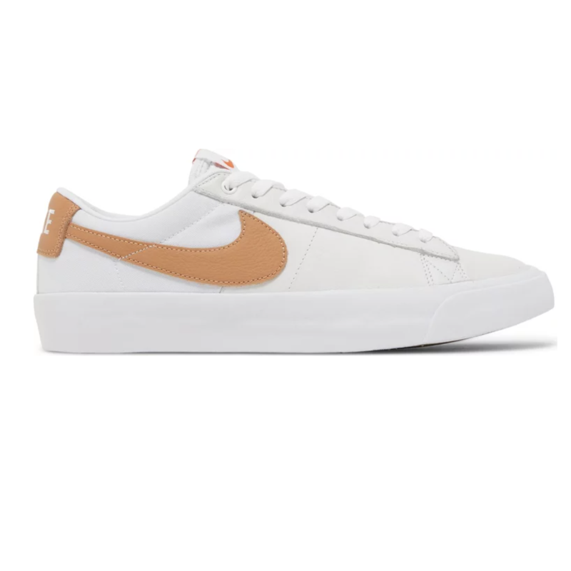 NIKE SB SHOES BLAZER LOW - WHITE COGNAC