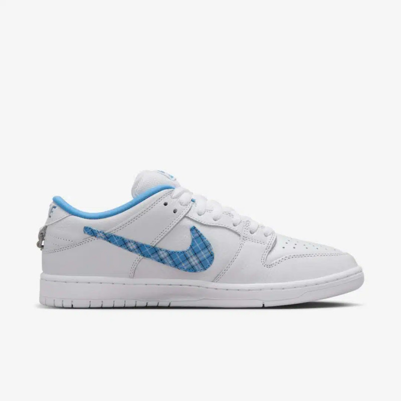 NIKE SB SHOES DUNK LOW - NICOLE HAUSE