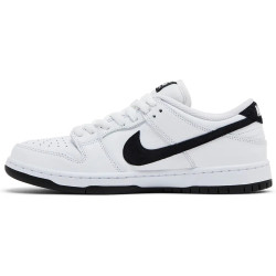 NIKE SB SHOES DUNK LOW - WHITE BLACK