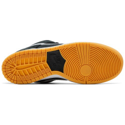 NIKE SB SHOES DUNK LOW - BLACK WHITE GUM