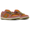 NIKE SB SHOES DUNK LOW - RED STRADUST NEUTRAL