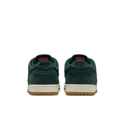 NIKE SB SHOES DUNK LOW - DEEP FIR BLACK SAIL